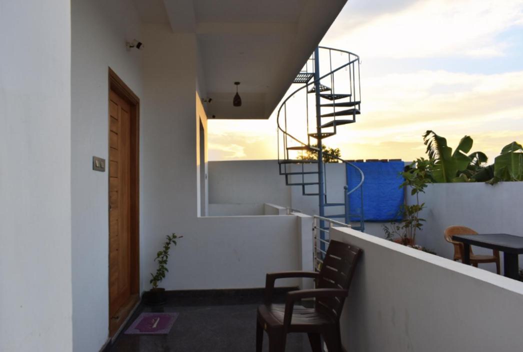 Dkv Beach View Bahur Exterior foto